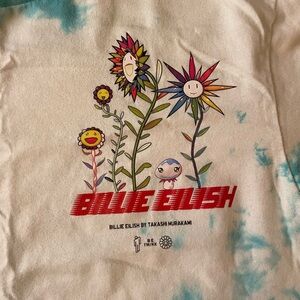 Uniqlo Blue and Cream Graphic Tee